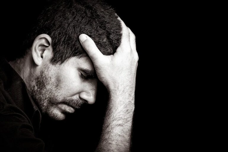 understanding the connection between anxiety and alcohol